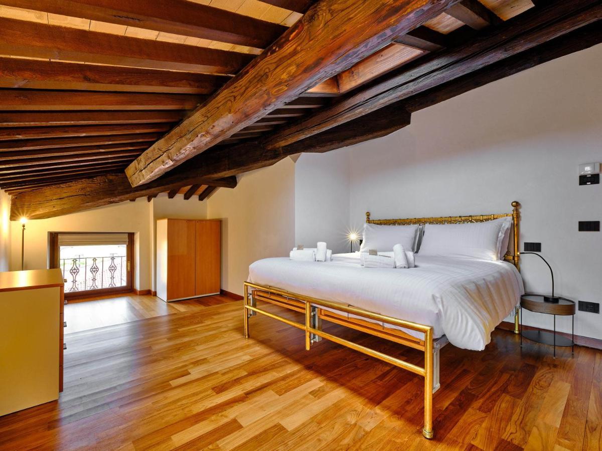 Apartmentsarena - Residenza Degli Scaligeri - Piazza Erbe 베로나 외부 사진