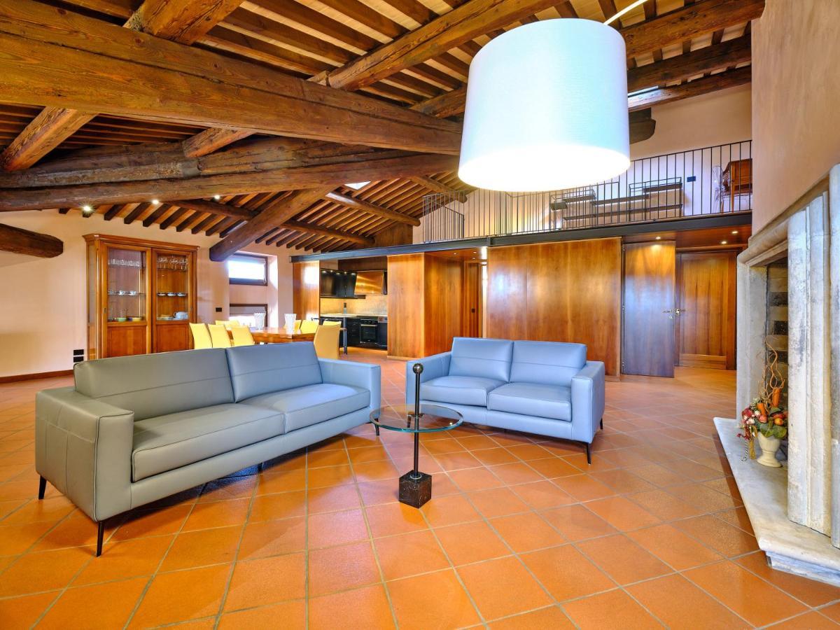 Apartmentsarena - Residenza Degli Scaligeri - Piazza Erbe 베로나 외부 사진
