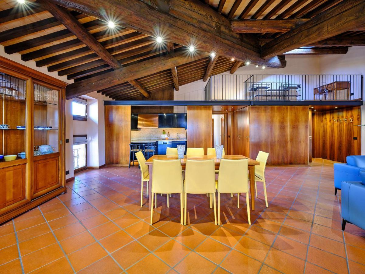 Apartmentsarena - Residenza Degli Scaligeri - Piazza Erbe 베로나 외부 사진