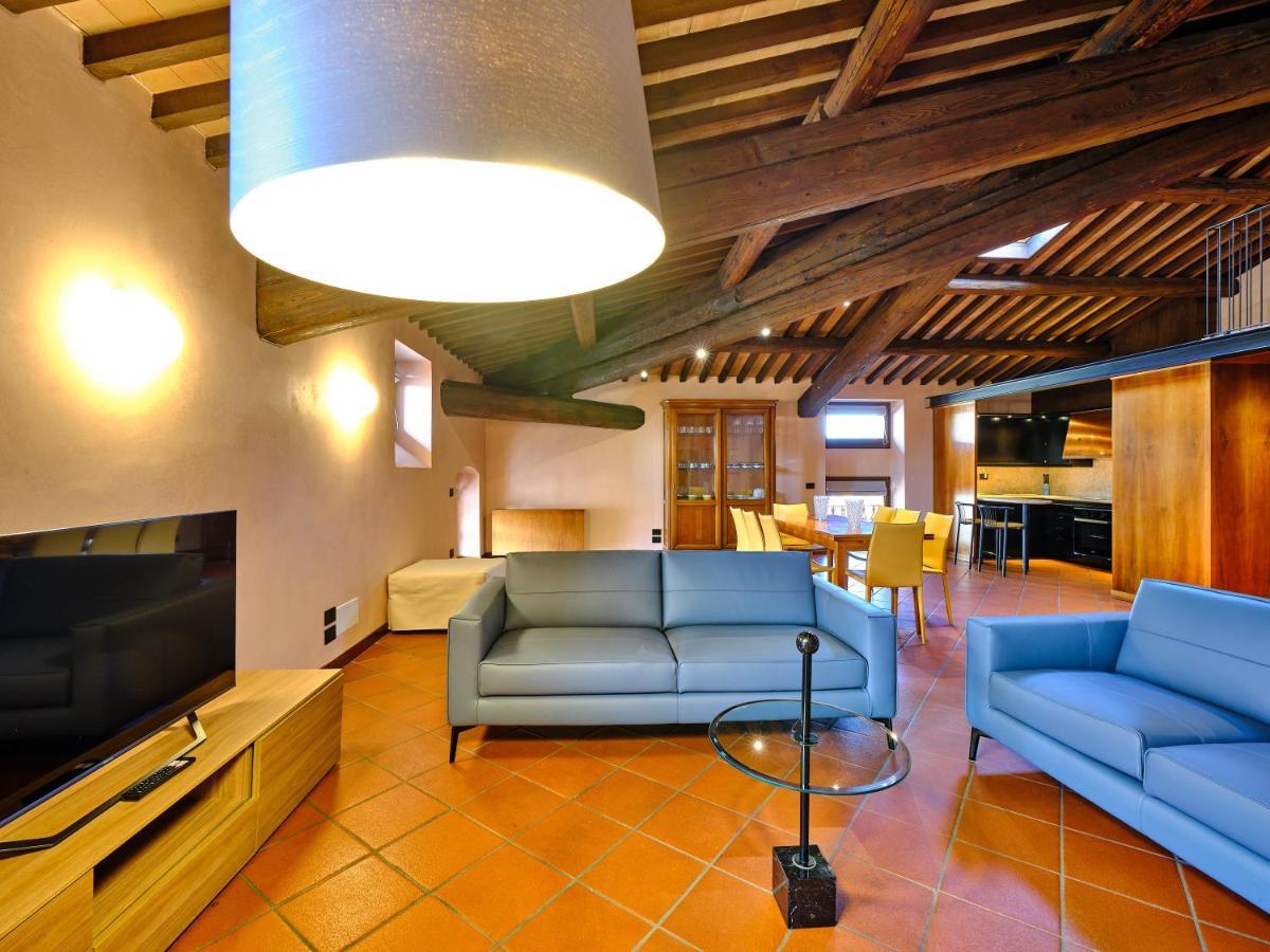 Apartmentsarena - Residenza Degli Scaligeri - Piazza Erbe 베로나 외부 사진